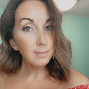 Meet your Posher, Adriane